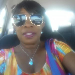 Meet your Posher, Lindell